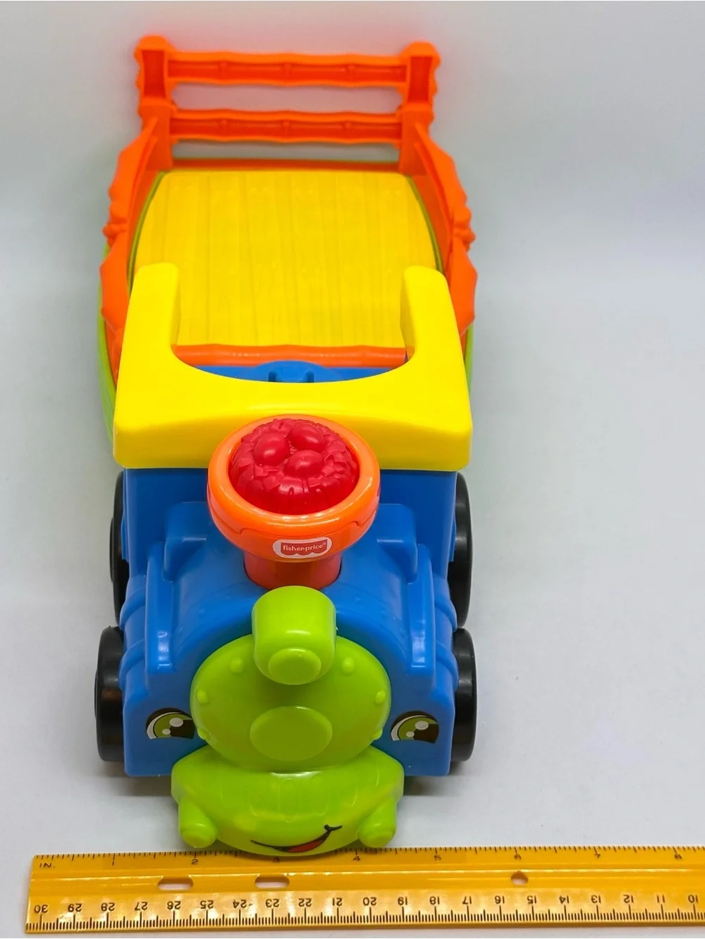 Fisher Price Little People Animal Train Polar Bear Gorilla Zoo Train w/3 Figures